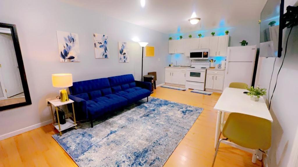 Entire 2-Bed Private Apt - Ewr/Nyc/Outlet Mall Newark Eksteriør bilde